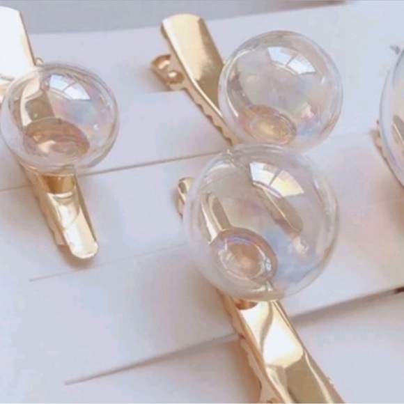 UNIQUE IRRIDESCENT SOAP BUBBLE HAIR CLIPS ✨✨✨🔥 - Picture 2 of 6